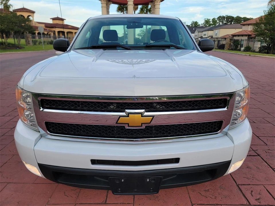 2013 Chevrolet Silverado 2nd Gen - Image 4 of 31