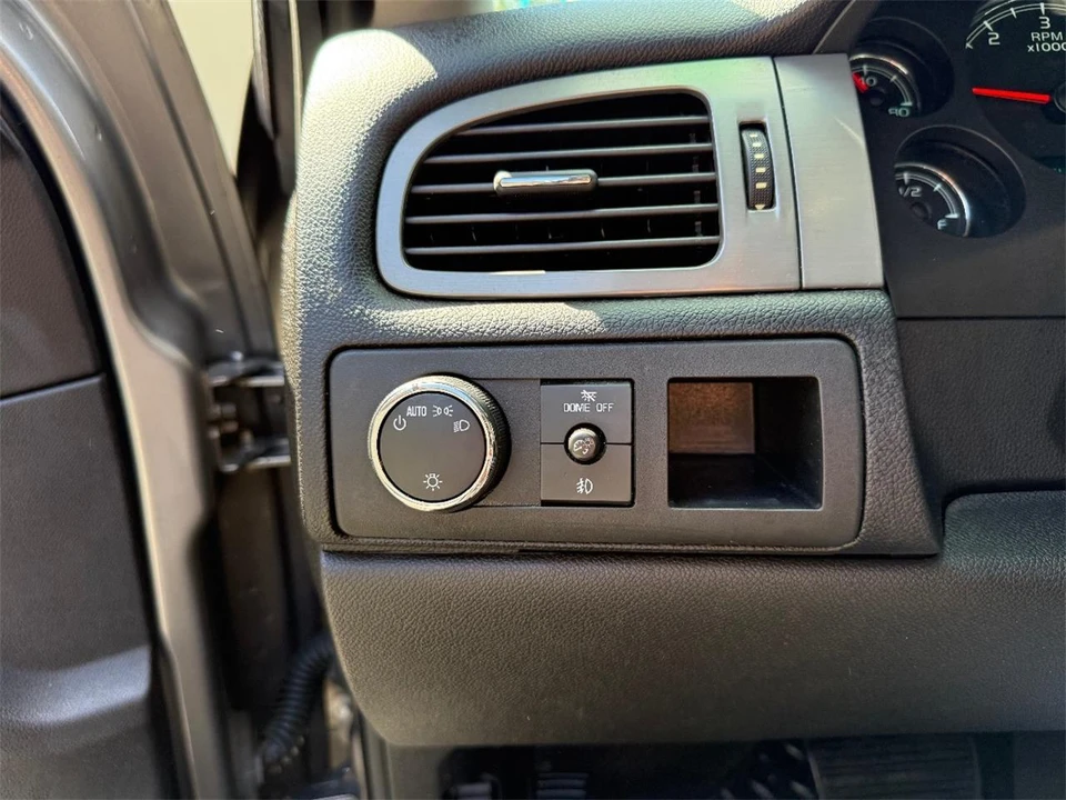 2013 Chevrolet Silverado 2nd Gen - Image 18 of 26