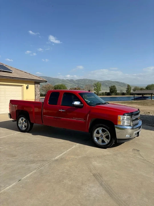 2013 Chevrolet Silverado 2nd Gen - Image 2 of 20