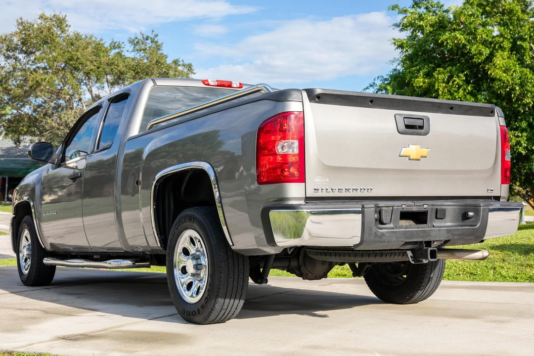2013 Chevrolet Silverado 2nd Gen - Image 4 of 31
