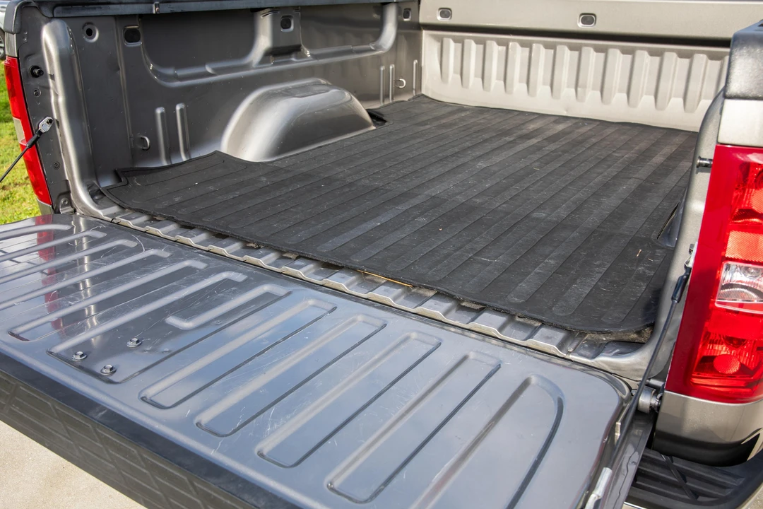 2013 Chevrolet Silverado 2nd Gen - Image 15 of 31