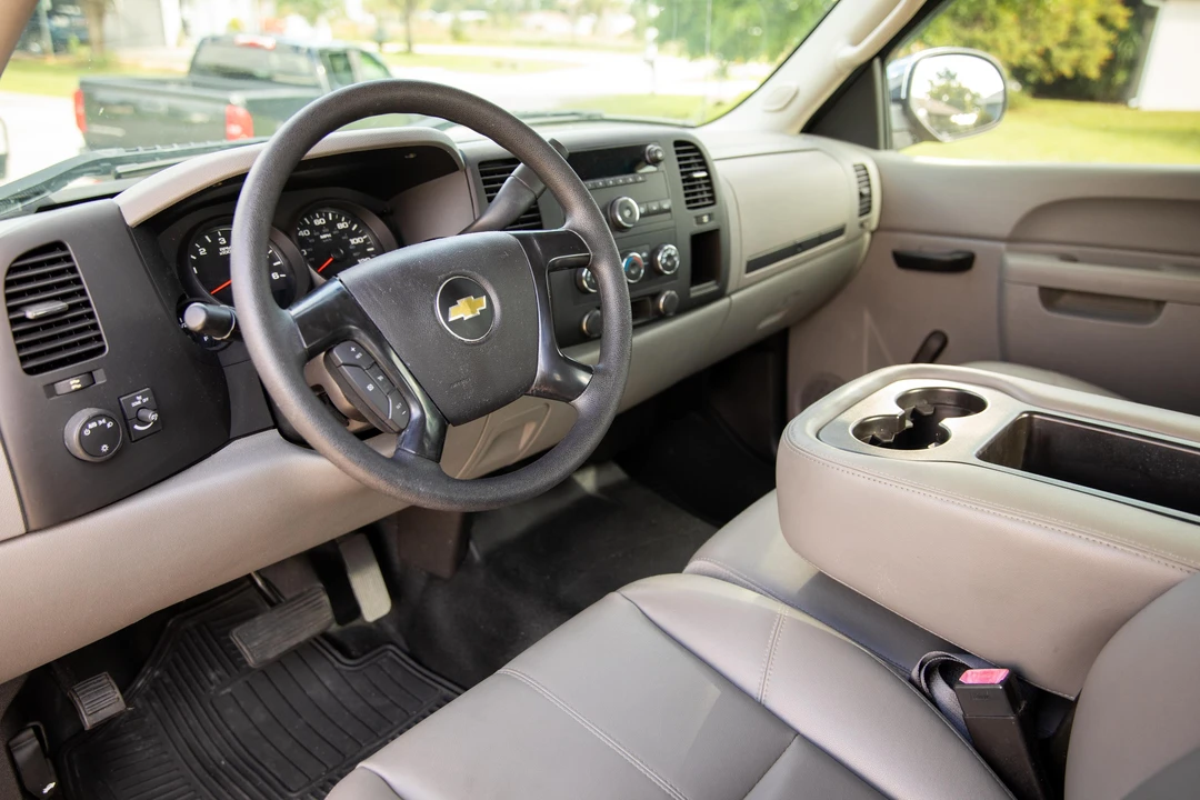 2013 Chevrolet Silverado 2nd Gen - Image 25 of 31