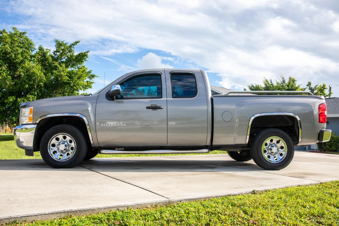 2013 Chevrolet Silverado 2nd Gen - Image 6 of 31
