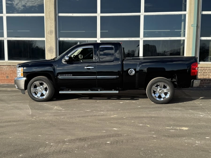 2013 Chevrolet Silverado 2nd Gen - Image 2 of 10