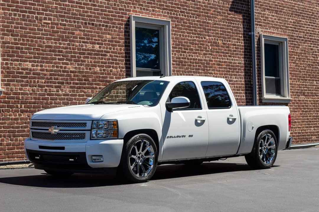 2013 Chevrolet Silverado 2nd Gen - Image 2 of 31