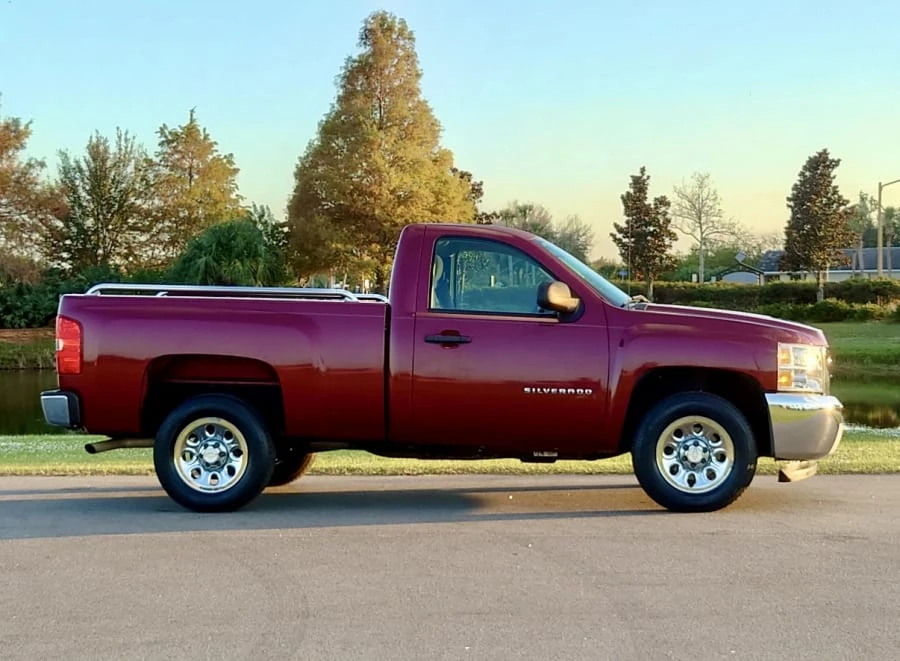 2013 Chevrolet Silverado 2nd Gen - Image 2 of 28