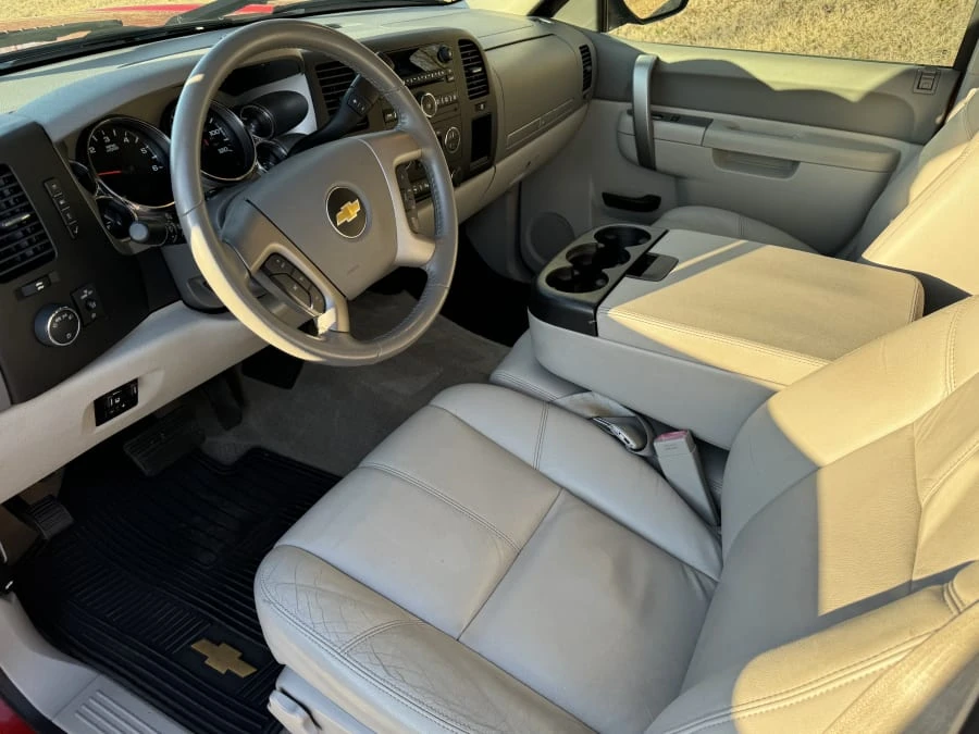 2013 Chevrolet Silverado 2nd Gen - Image 6 of 12