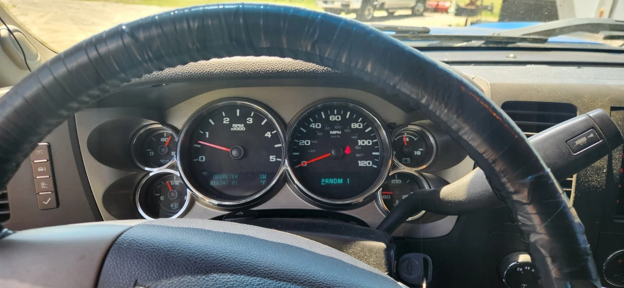 2013 Chevrolet Silverado Heavy Duty 2nd Gen - Image 3 of 6