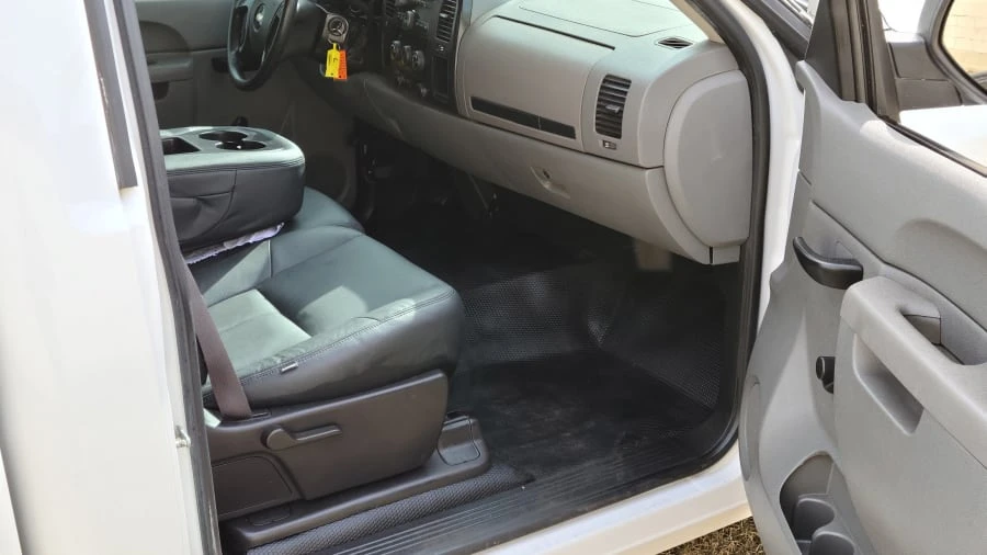 2013 Chevrolet Silverado 2nd Gen - Image 5 of 9