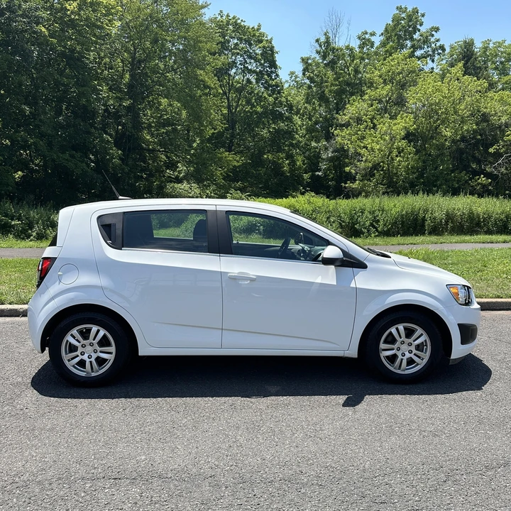 2013 Chevrolet Aveo/Sonic - Image 2 of 12
