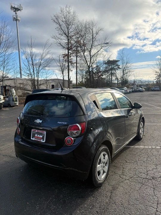 2013 Chevrolet Aveo/Sonic - Image 3 of 10
