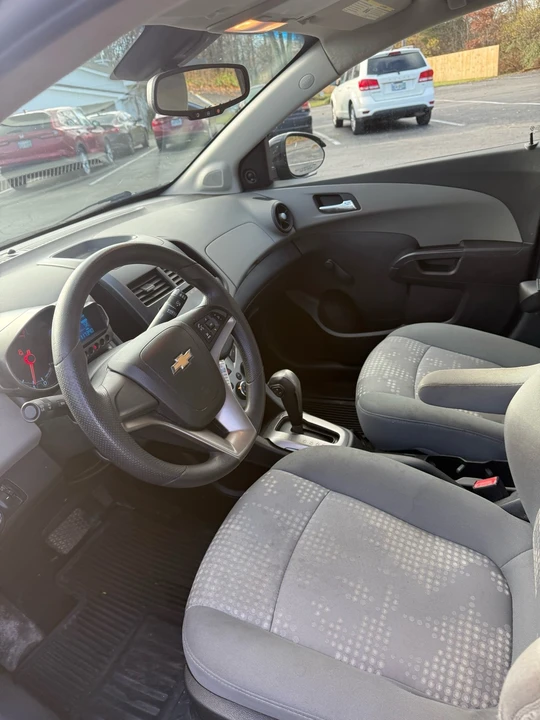 2013 Chevrolet Aveo/Sonic - Image 10 of 10