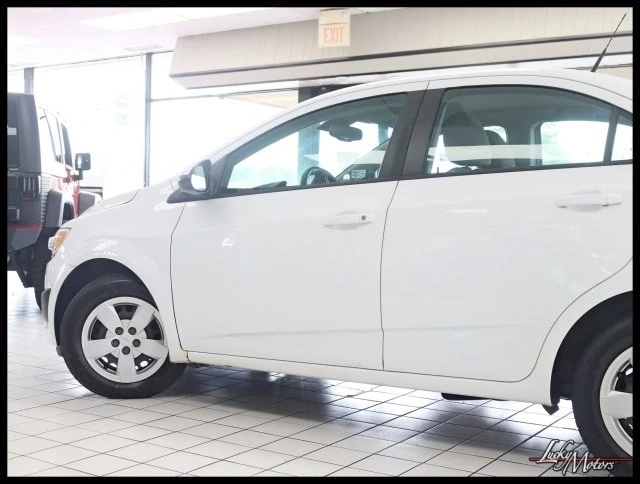 2013 Chevrolet Aveo/Sonic - Image 9 of 12