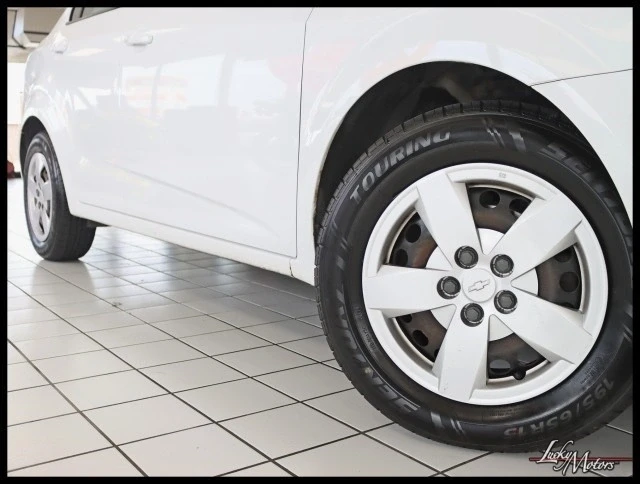 2013 Chevrolet Aveo/Sonic - Image 4 of 12