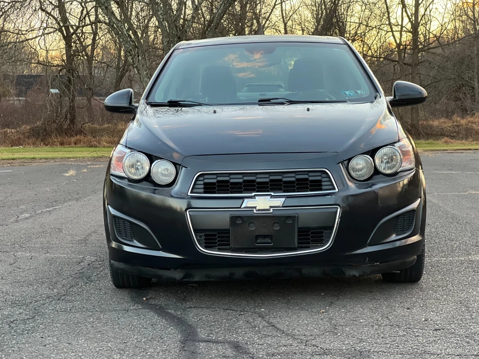 2013 Chevrolet Aveo/Sonic - Image 2 of 21