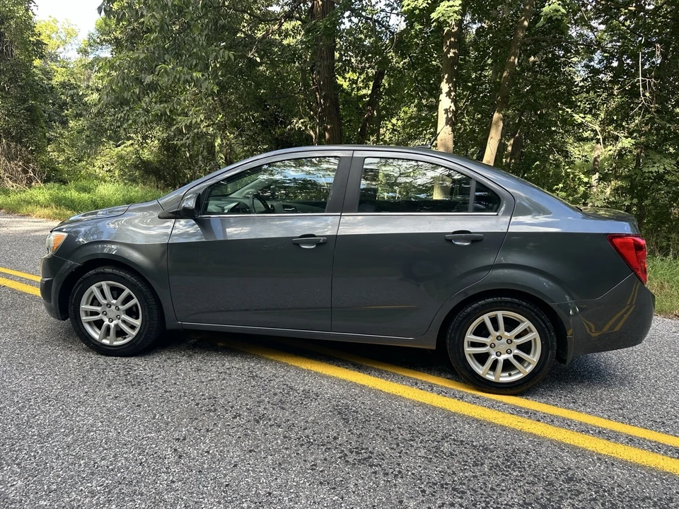 2013 Chevrolet Aveo/Sonic - Image 4 of 13