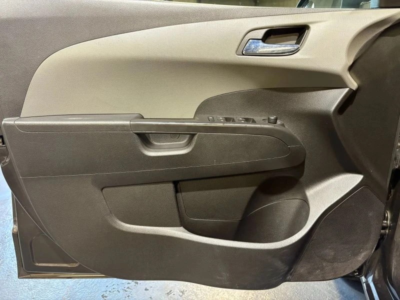 2013 Chevrolet Aveo/Sonic - Image 10 of 12