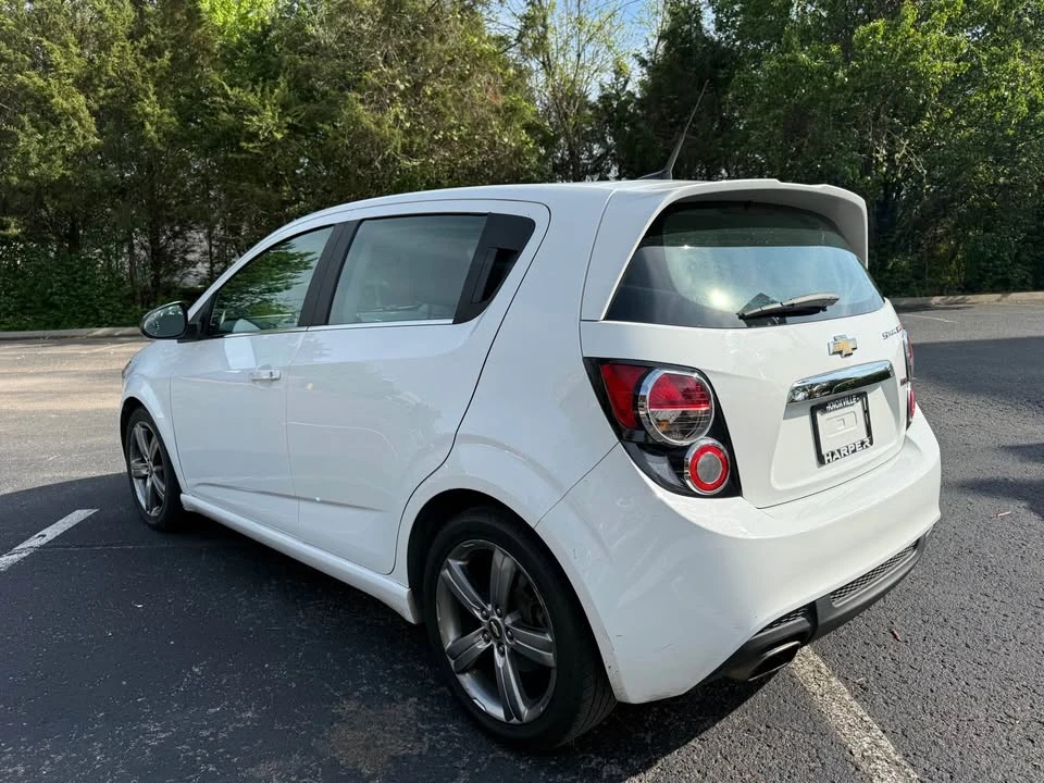 2013 Chevrolet Aveo/Sonic - Image 5 of 10