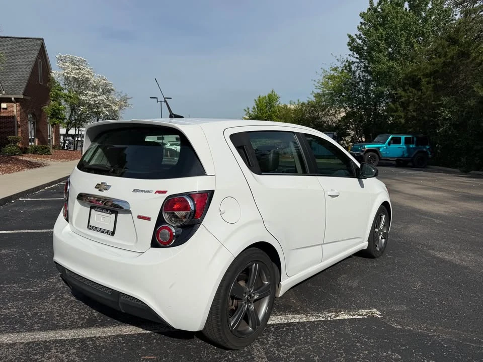 2013 Chevrolet Aveo/Sonic - Image 4 of 10