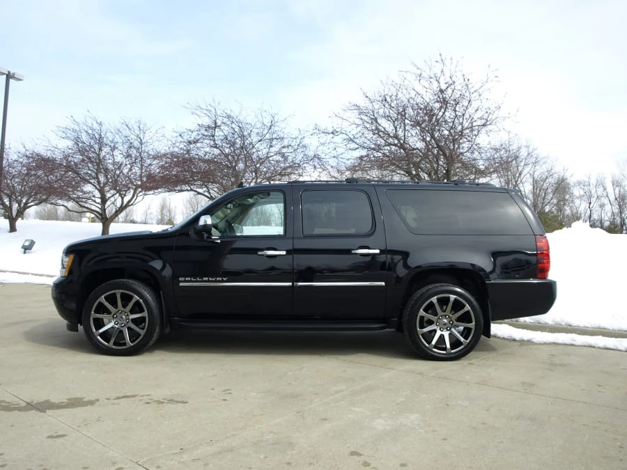 2013 Chevrolet Suburban 10th Gen - Image 2 of 7