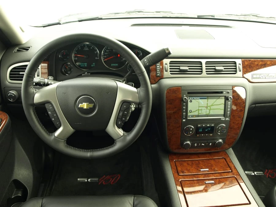 2013 Chevrolet Suburban 10th Gen - Image 4 of 7