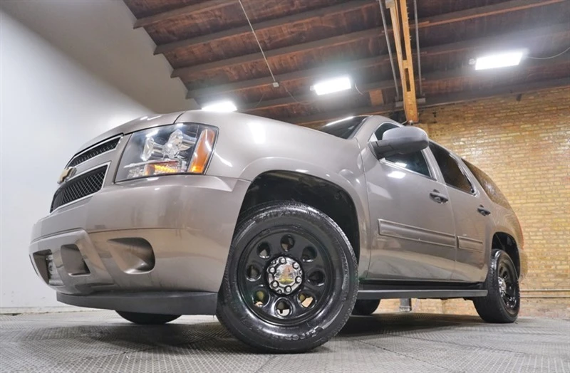 2013 Chevrolet Tahoe 3rd Gen - Image 3 of 12