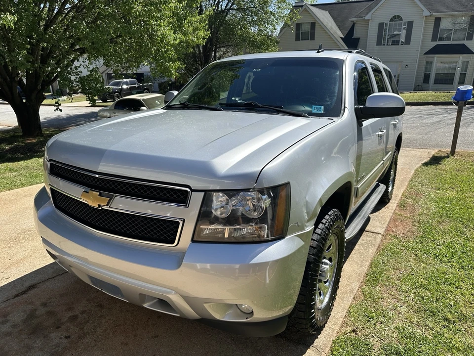 2013 Chevrolet Tahoe 3rd Gen - Image 2 of 19