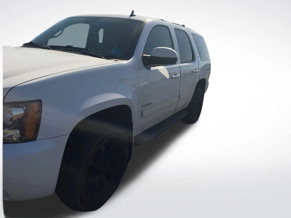 2013 Chevrolet Tahoe 3rd Gen - Image 3 of 7