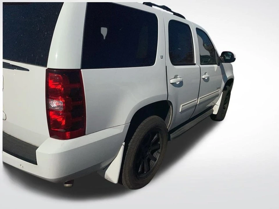 2013 Chevrolet Tahoe 3rd Gen - Image 2 of 7