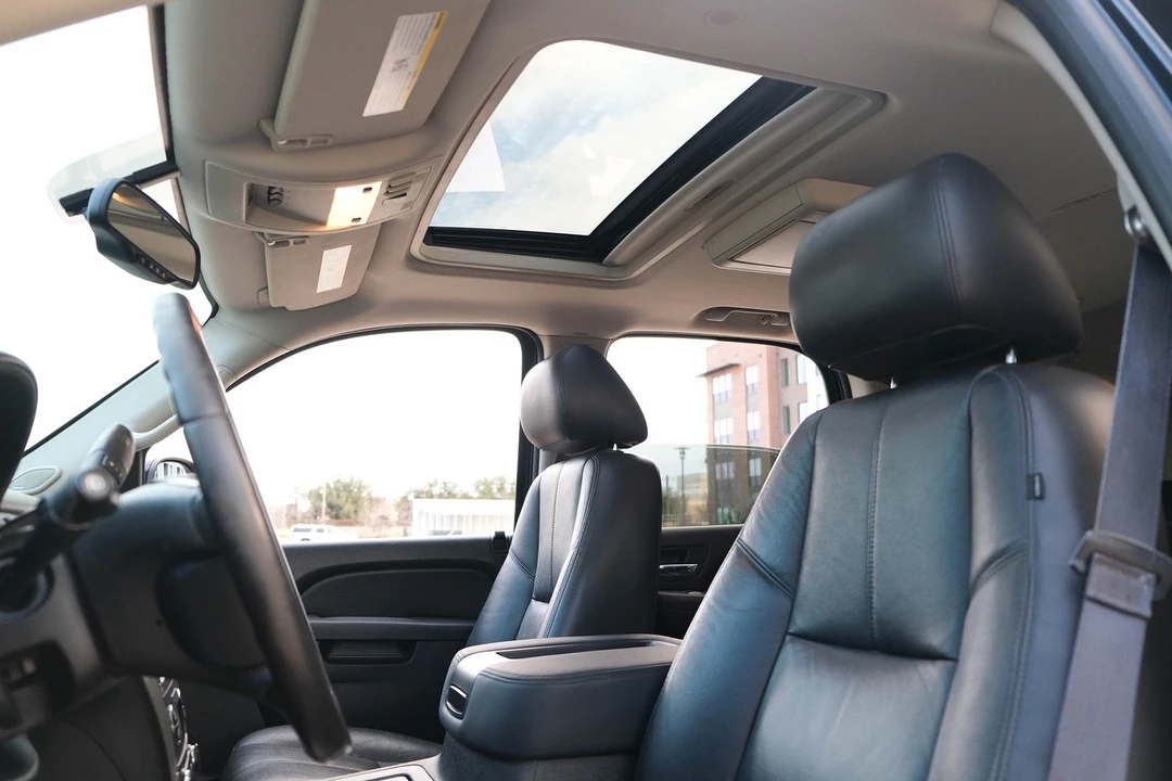 2013 Chevrolet Tahoe 3rd Gen - Image 15 of 21