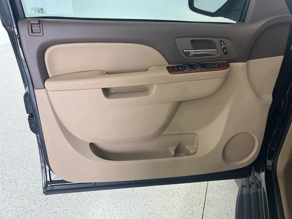 2013 Chevrolet Tahoe 3rd Gen - Image 16 of 21