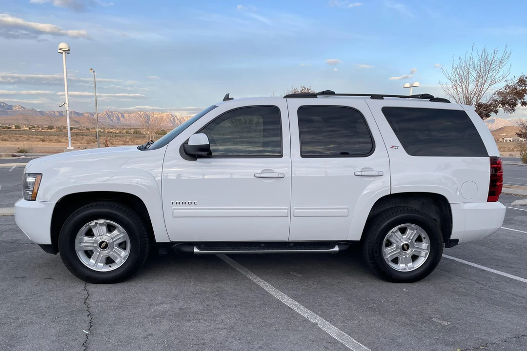 2013 Chevrolet Tahoe 3rd Gen - Image 3 of 31