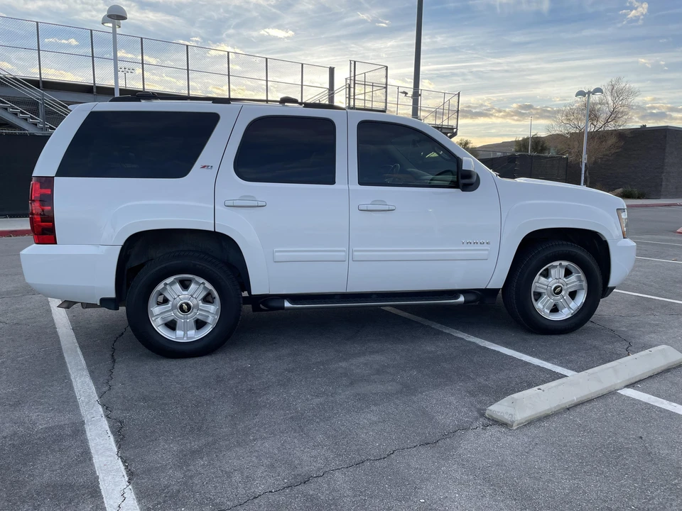 2013 Chevrolet Tahoe 3rd Gen - Image 13 of 31