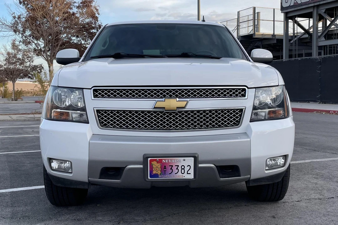 2013 Chevrolet Tahoe 3rd Gen - Image 2 of 31