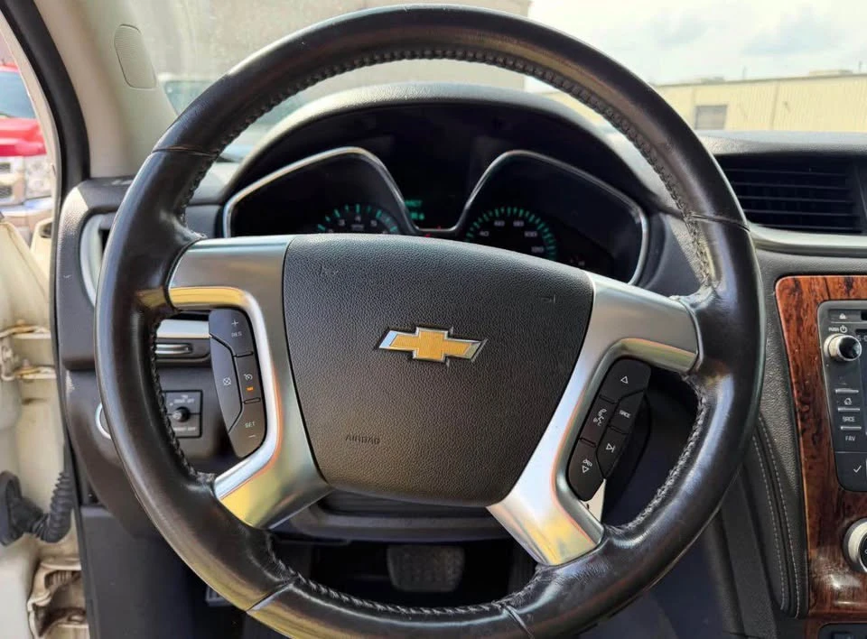 2013 Chevrolet Traverse - Image 4 of 11