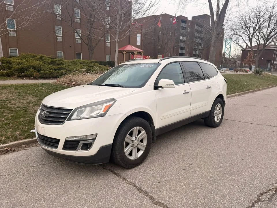 2013 Chevrolet Traverse - Image 2 of 11