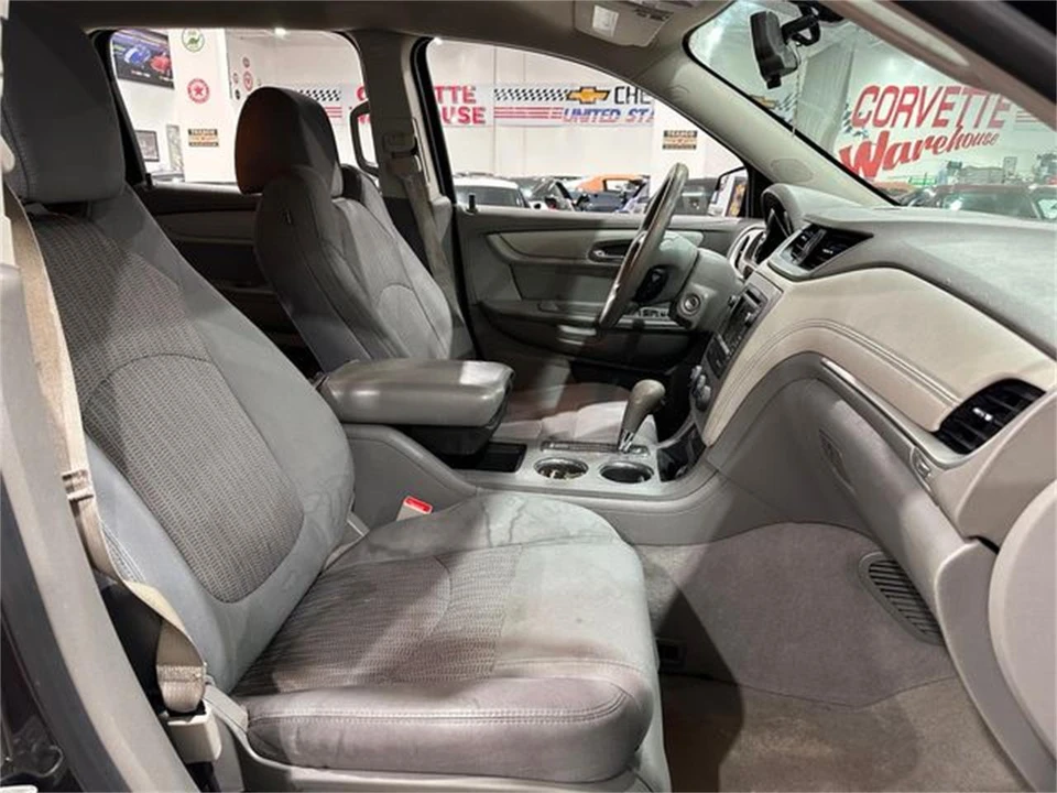 2013 Chevrolet Traverse - Image 9 of 11