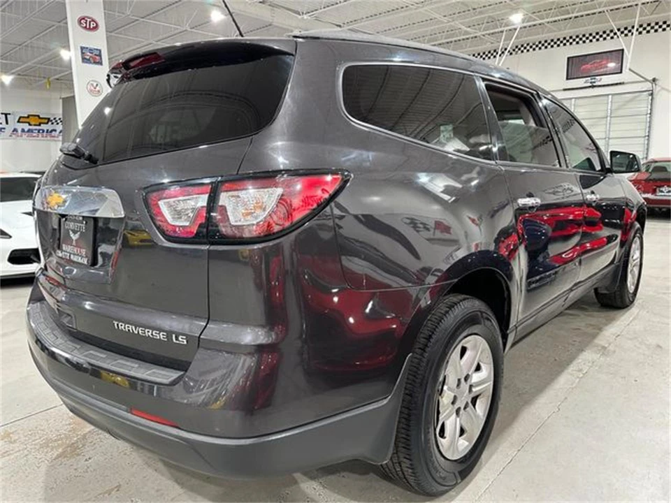 2013 Chevrolet Traverse - Image 6 of 11