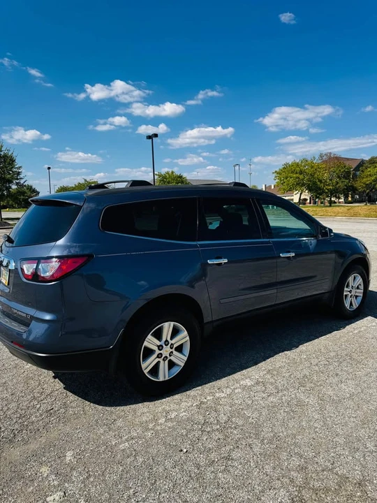 2013 Chevrolet Traverse - Image 4 of 17
