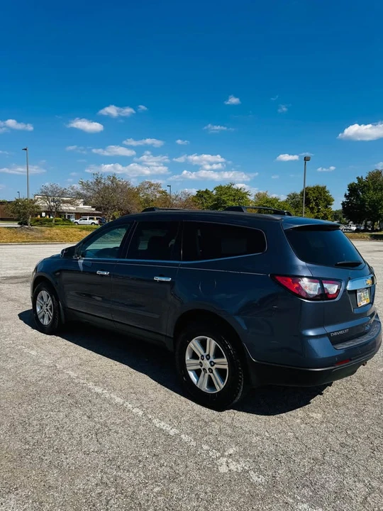 2013 Chevrolet Traverse - Image 3 of 17