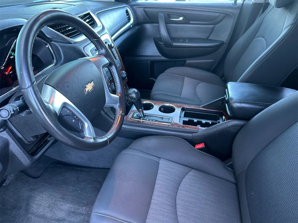 2013 Chevrolet Traverse - Image 10 of 12
