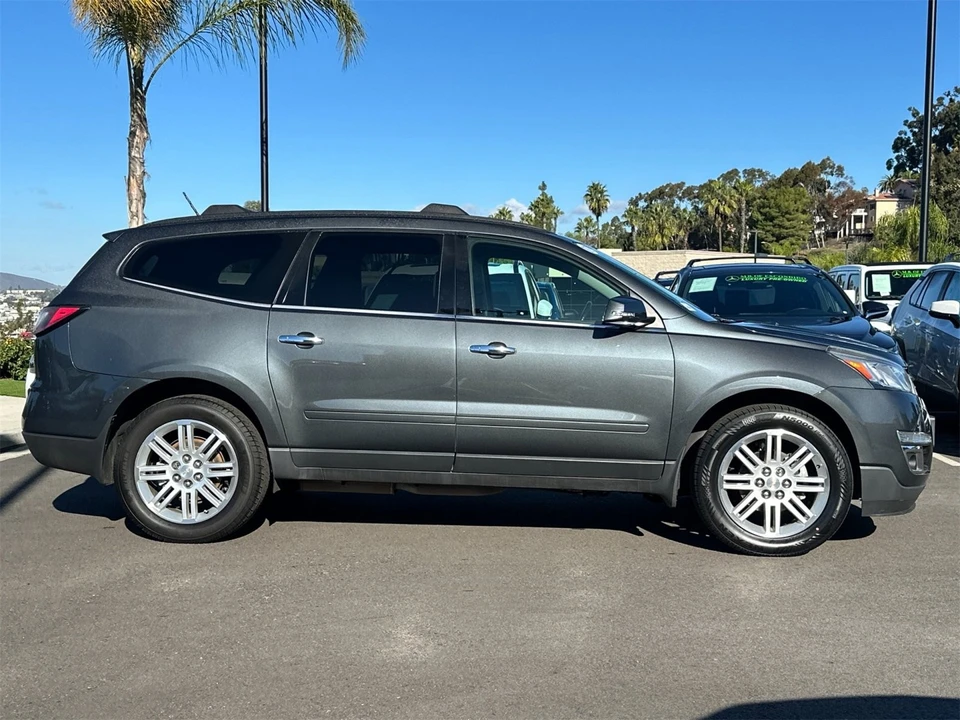 2013 Chevrolet Traverse - Image 2 of 12