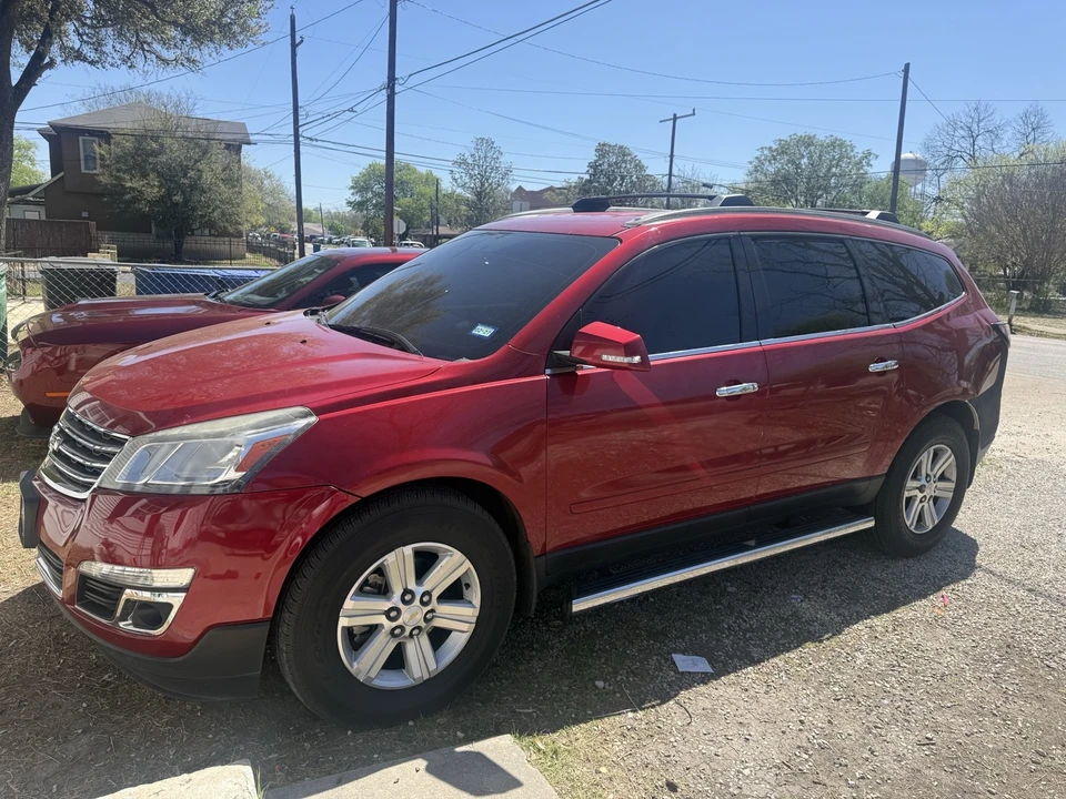 2013 Chevrolet Traverse - Image 2 of 6