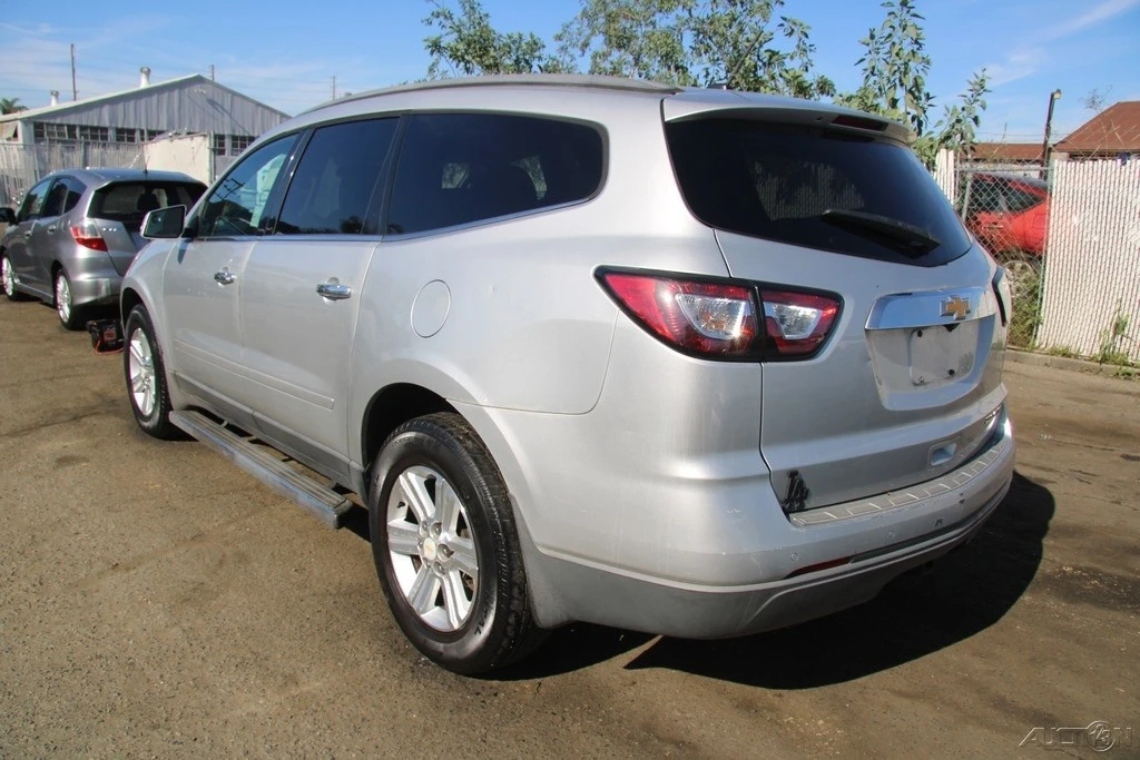2013 Chevrolet Traverse - Image 4 of 21