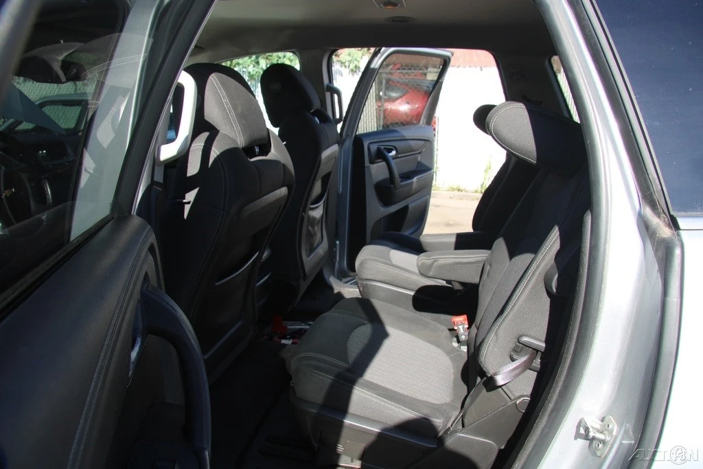 2013 Chevrolet Traverse - Image 19 of 21