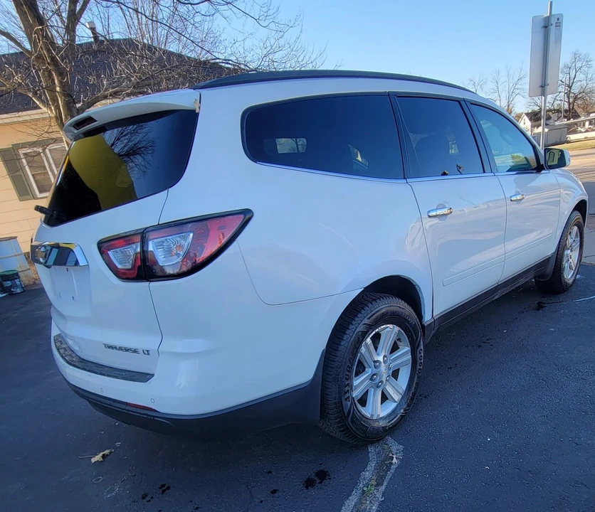 2013 Chevrolet Traverse - Image 3 of 11