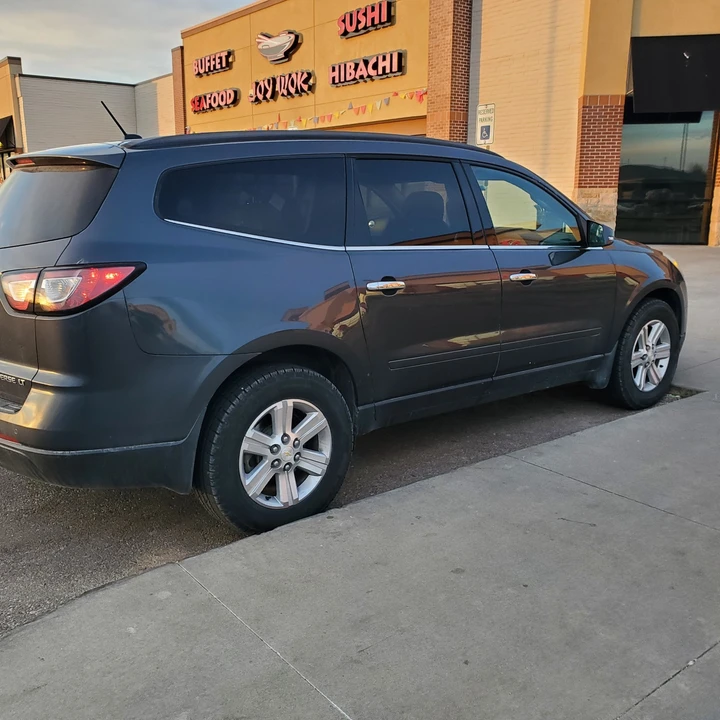 2013 Chevrolet Traverse - Image 8 of 9