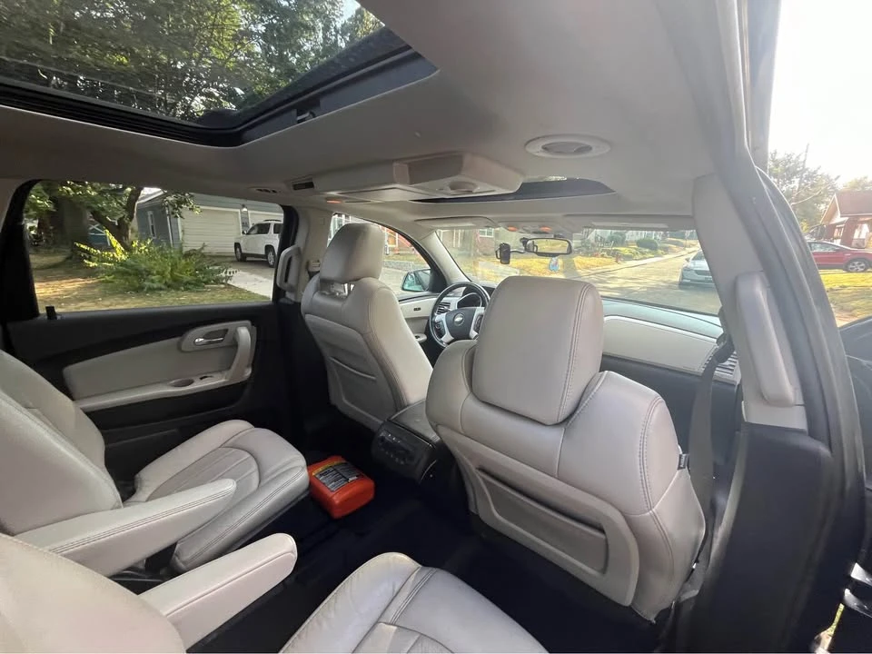 2013 Chevrolet Traverse - Image 12 of 13