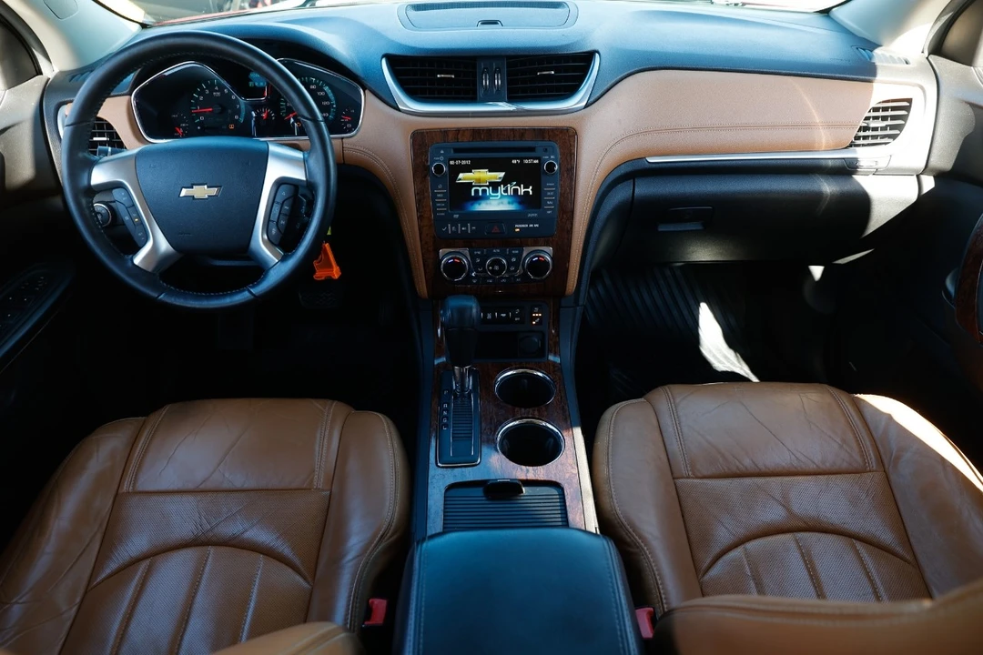 2013 Chevrolet Traverse - Image 2 of 12