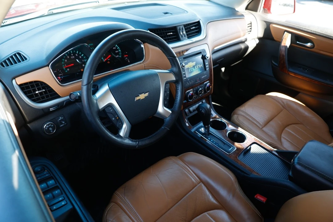 2013 Chevrolet Traverse - Image 4 of 12